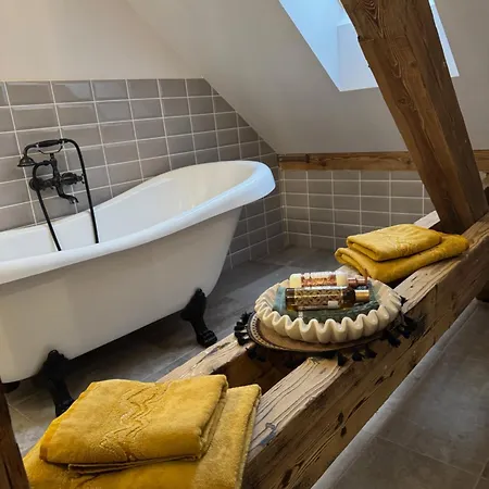 Duza Secesja - Dla Wyjatkowych Gosci, Wiecej Niz - 120 Lat Historii, Komfort, Prywatnosc Lejlighed