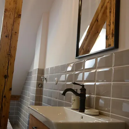 Duza Secesja - Dla Wyjatkowych Gosci, Wiecej Niz - 120 Lat Historii, Komfort, Prywatnosc - 75mkw , Parking, Centum, Starowka, Wifi Appartement *