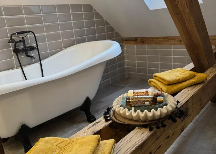 Duza Secesja - Dla Wyjatkowych Gosci, Wiecej Niz - 120 Lat Historii, Komfort, Prywatnosc - 75mkw , Parking, Centum, Starowka, Wifi شقة