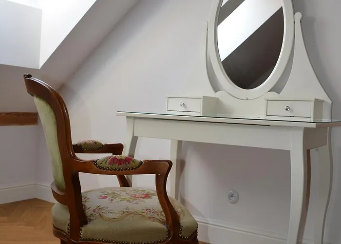 شقة Duza Secesja - Dla Wyjatkowych Gosci, Wiecej Niz - 120 Lat Historii, Komfort, Prywatnosc - 75mkw , Parking, Centum, Starowka, Wifi *